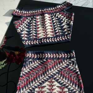 BCBGMaxazria Size XXS 2 piece skirt & crop top